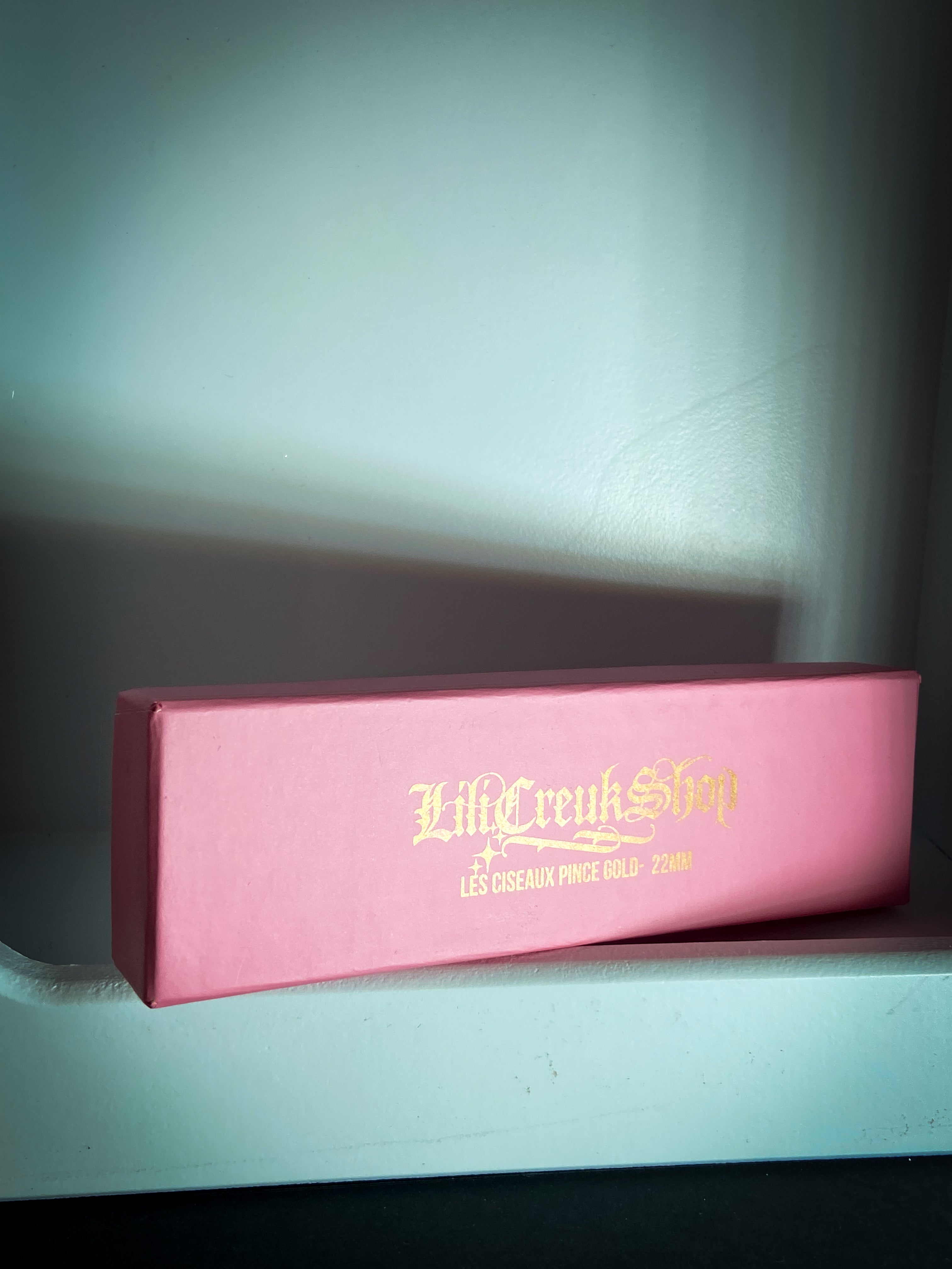 La Paire de Ciseaux Pince à Cuticules (22mm)