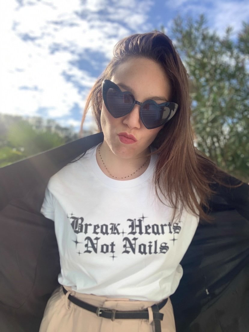 Tee shirt "Break Hearts Not Nails"